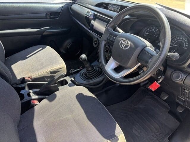 2017 Toyota Hilux Workmate in White