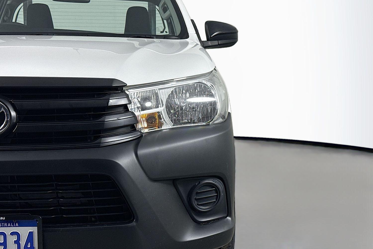 2018 Toyota Hilux Workmate in White