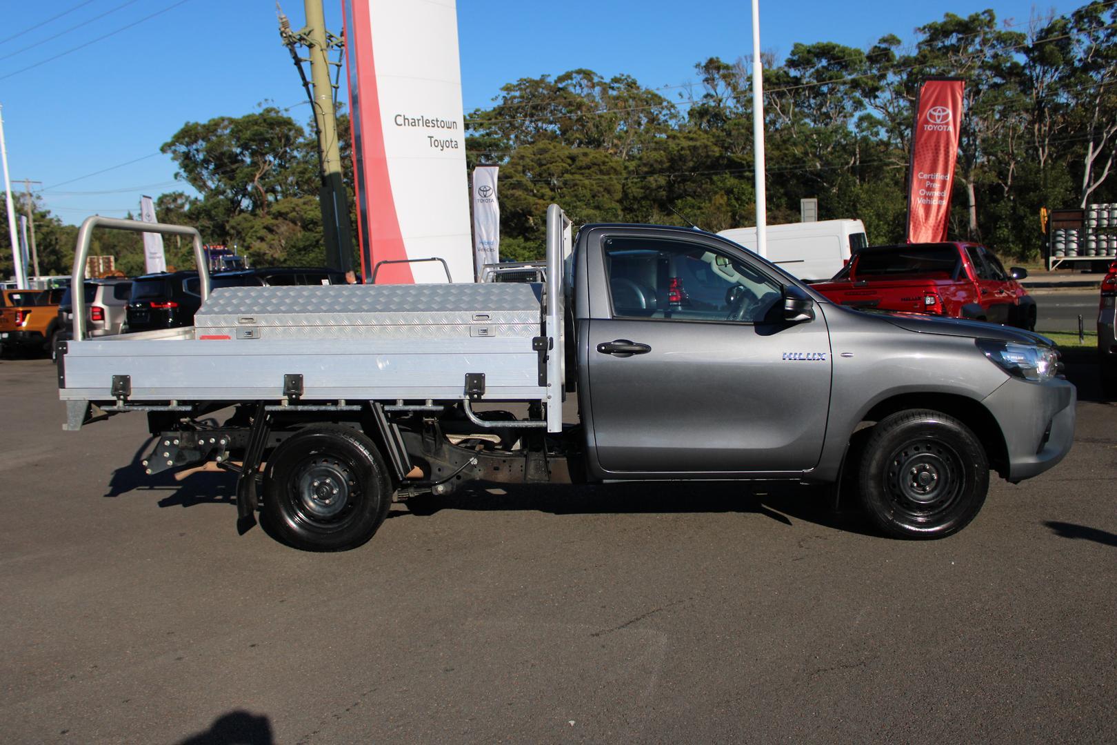 2019 Toyota Hilux Workmate in Silver