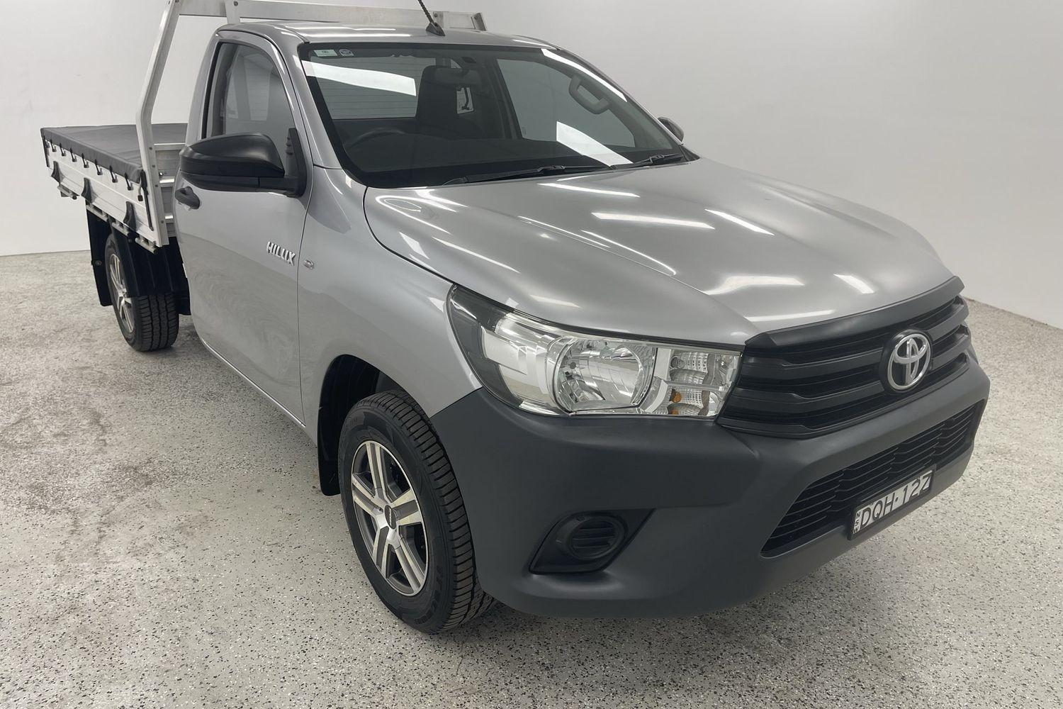 2017 Toyota Hilux Workmate in Silver