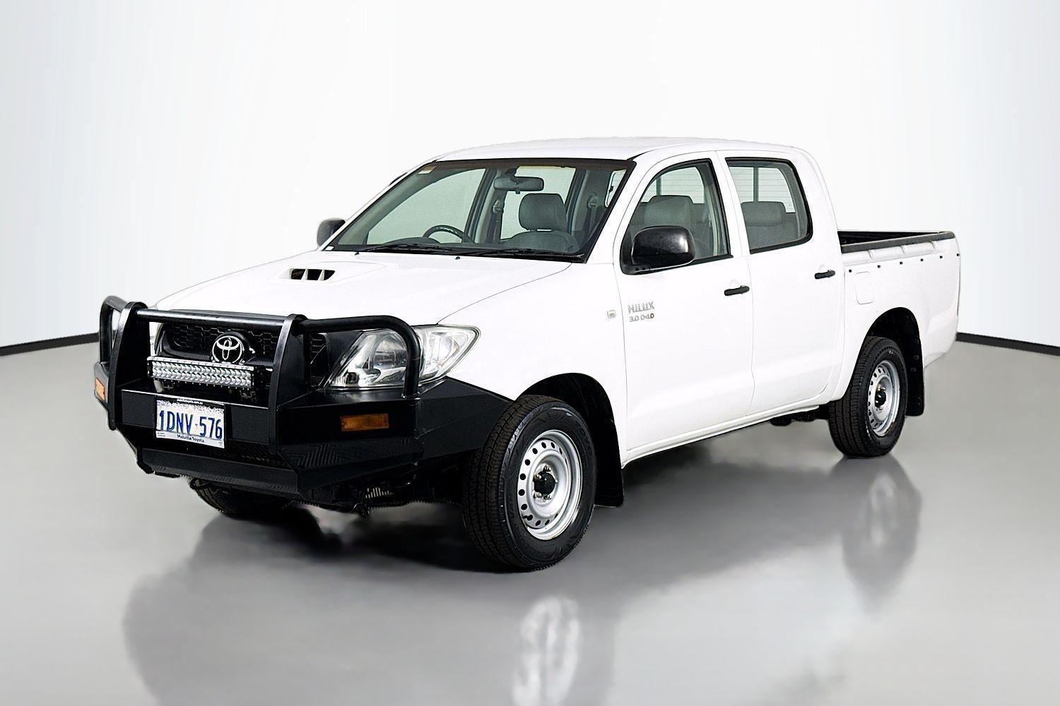 2010 Toyota Hilux 4X2 SR in White