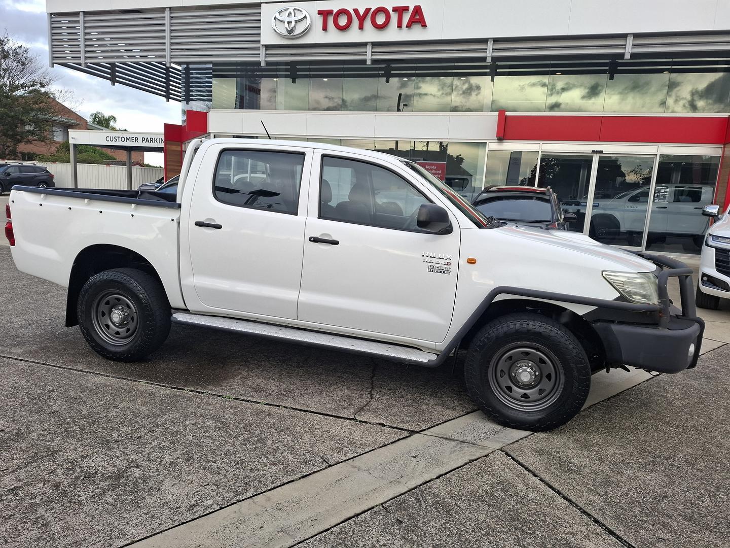 2012 Toyota Hilux Workmate in White