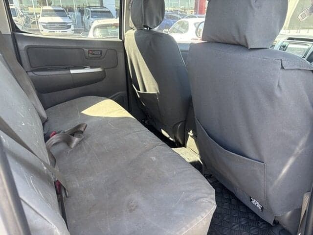 2011 Toyota Hilux SR5 in White