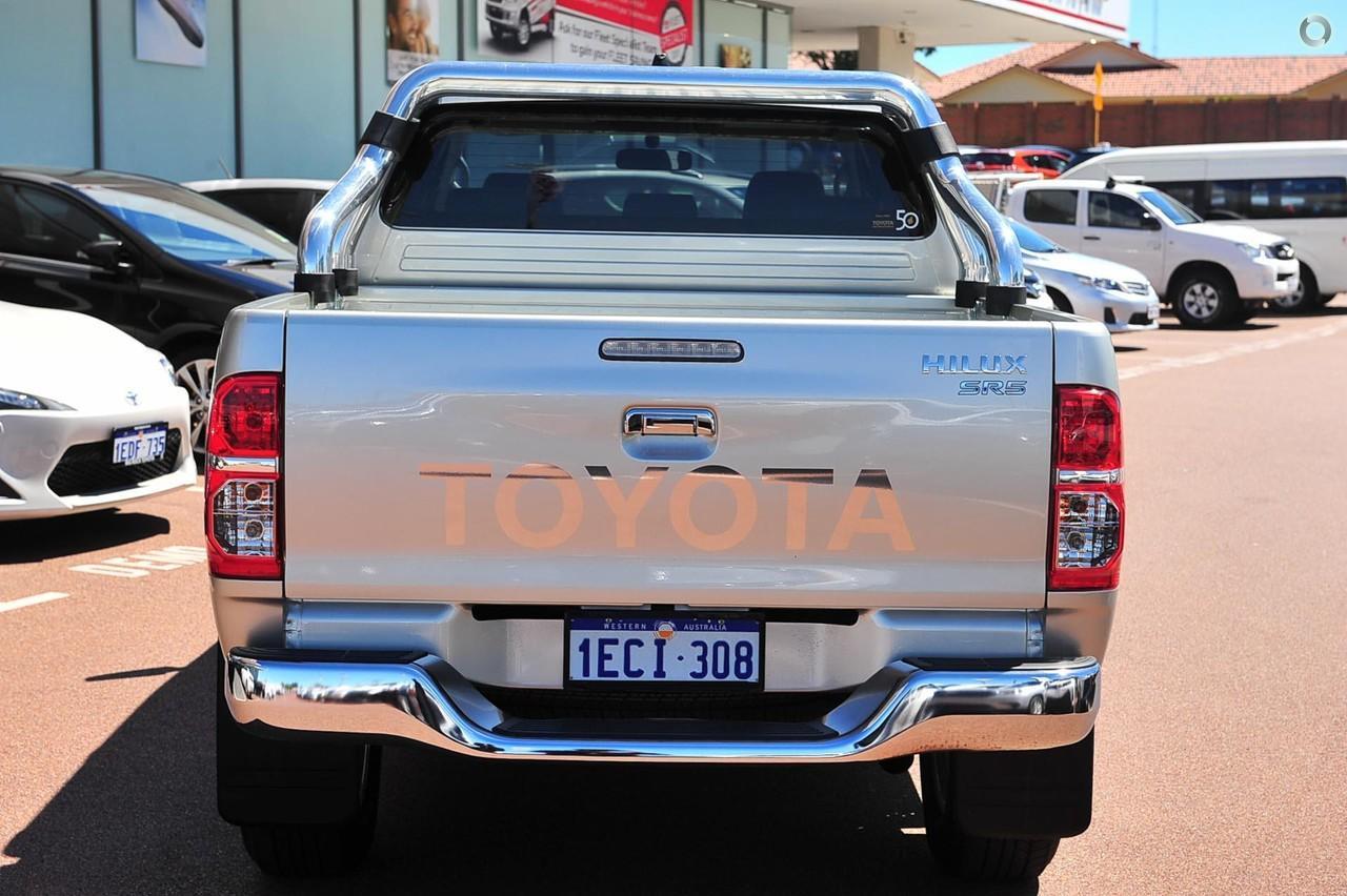 2013 Toyota Hilux SR5 in Silver