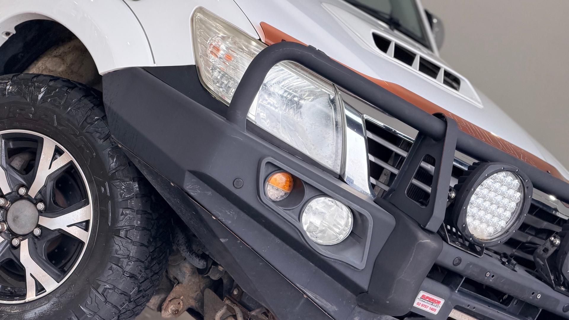 2014 Toyota Hilux SE in White