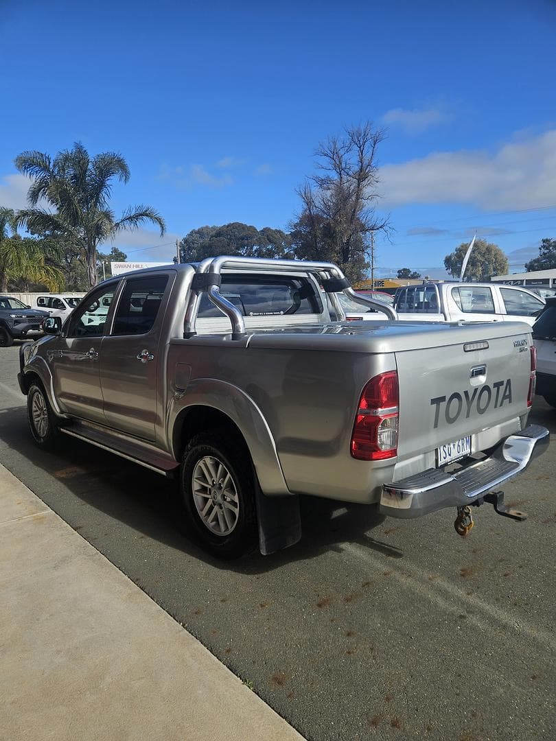 2013 Toyota Hilux SR5 in Silver