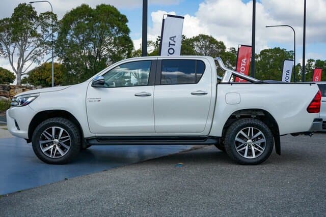 2018 Toyota Hilux SR5 in White