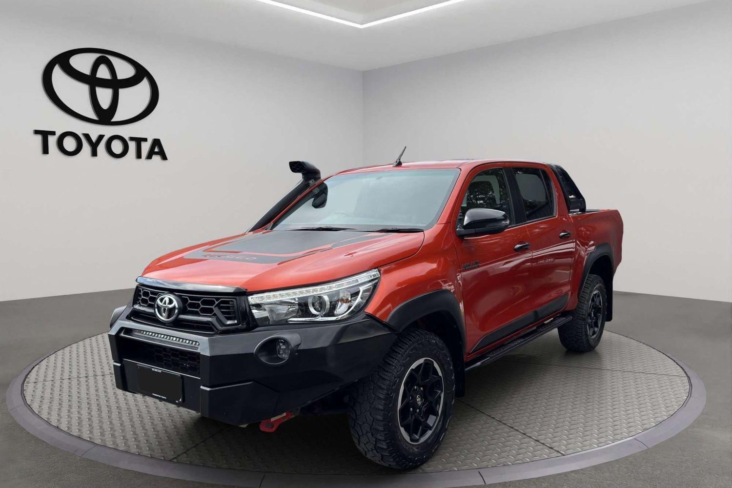 2018 Toyota Hilux Rugged X in Red