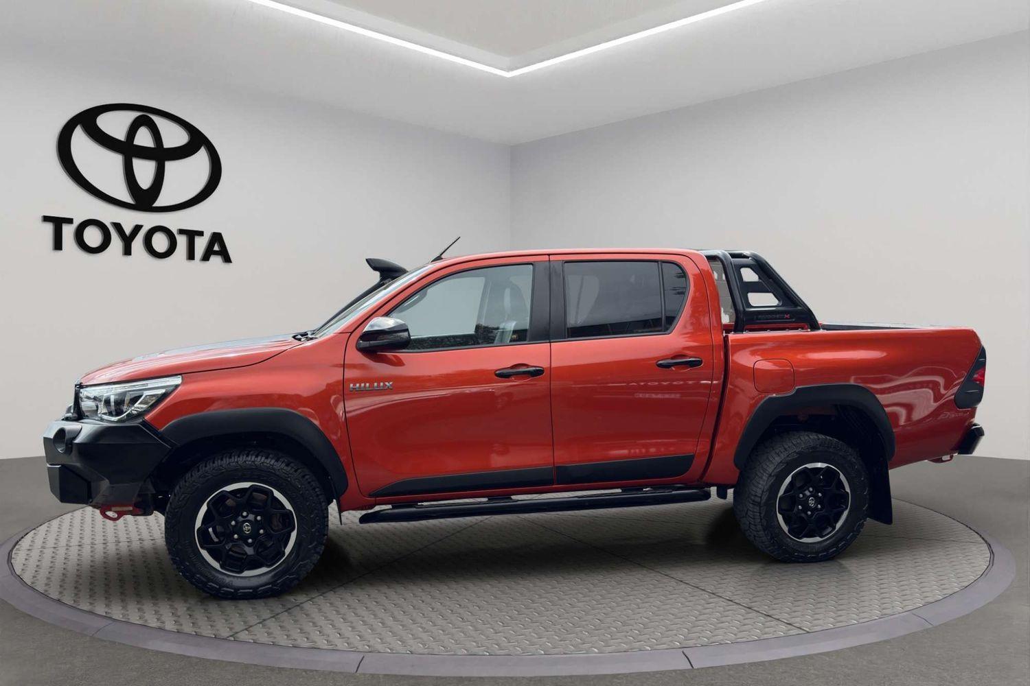 2018 Toyota Hilux Rugged X in Red