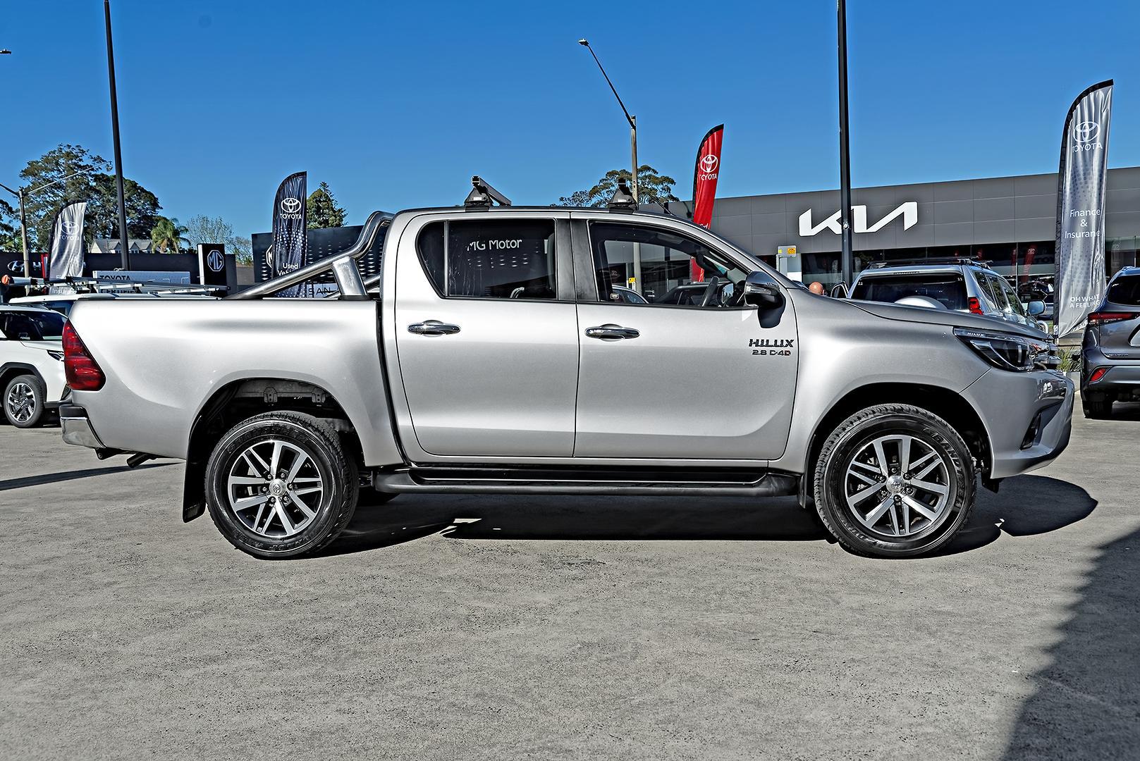2016 Toyota Hilux SR5 in Silver