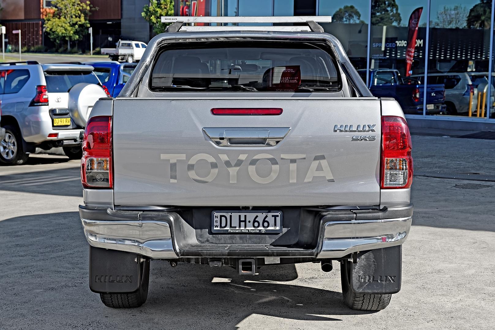 2016 Toyota Hilux SR5 in Silver
