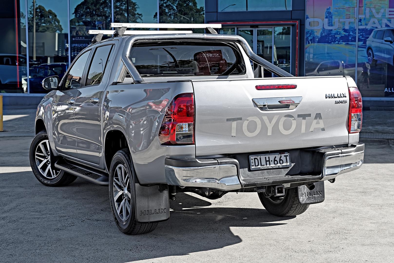 2016 Toyota Hilux SR5 in Silver