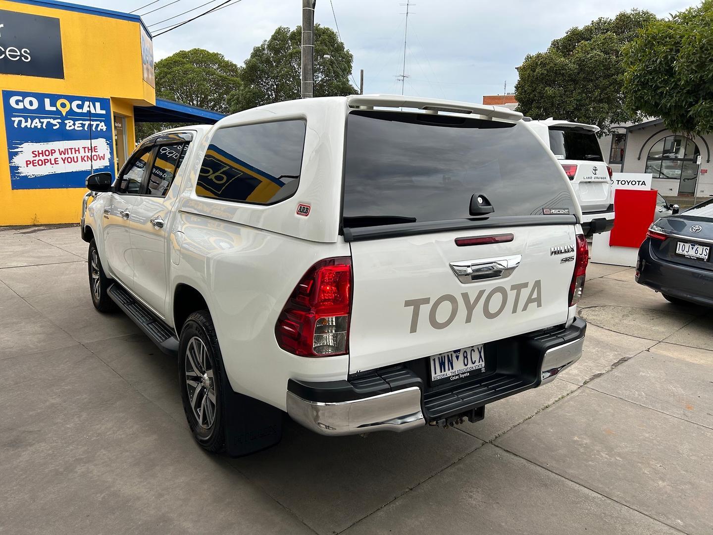 2017 Toyota Hilux SR5 in White