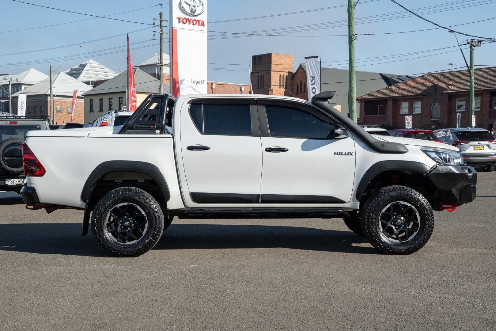 2019 Toyota Hilux Rugged X in White
