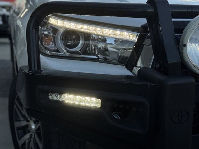 2019 Toyota Hilux SR5 in White