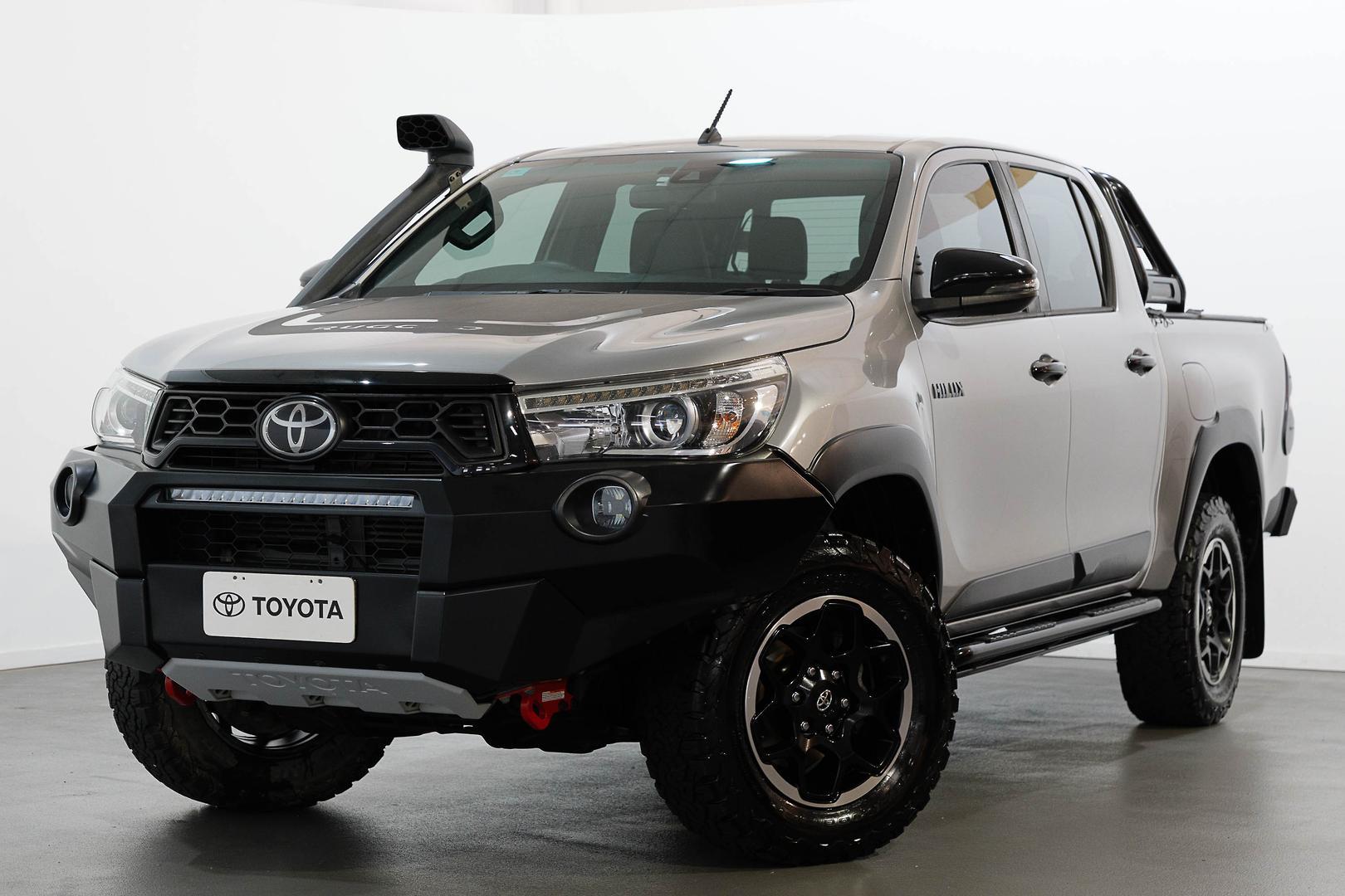 2019 Toyota Hilux Rugged X in Silver