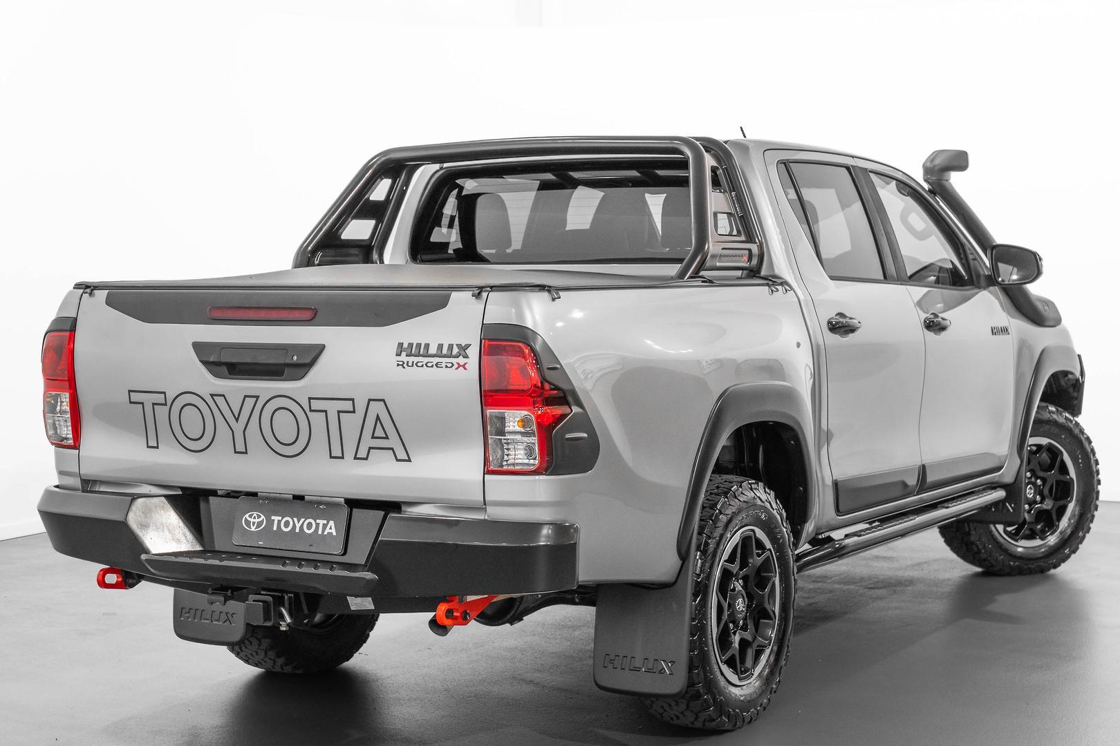 2019 Toyota Hilux Rugged X in Silver