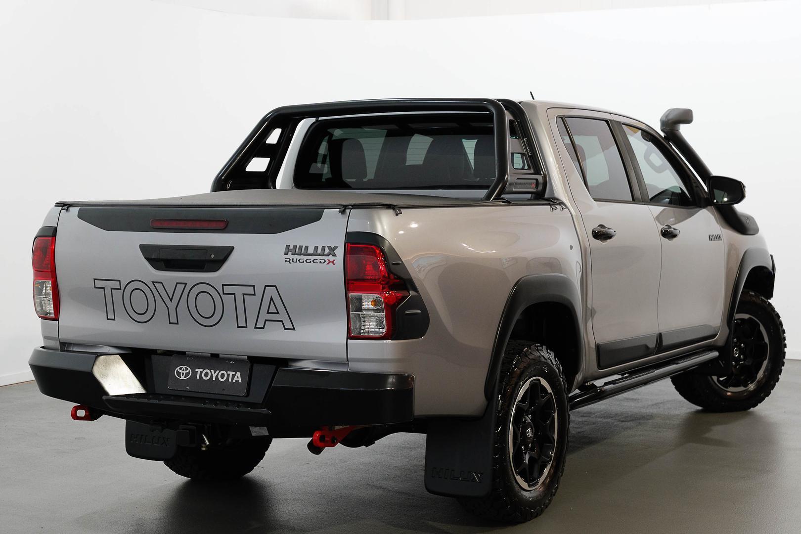 2019 Toyota Hilux Rugged X in Silver