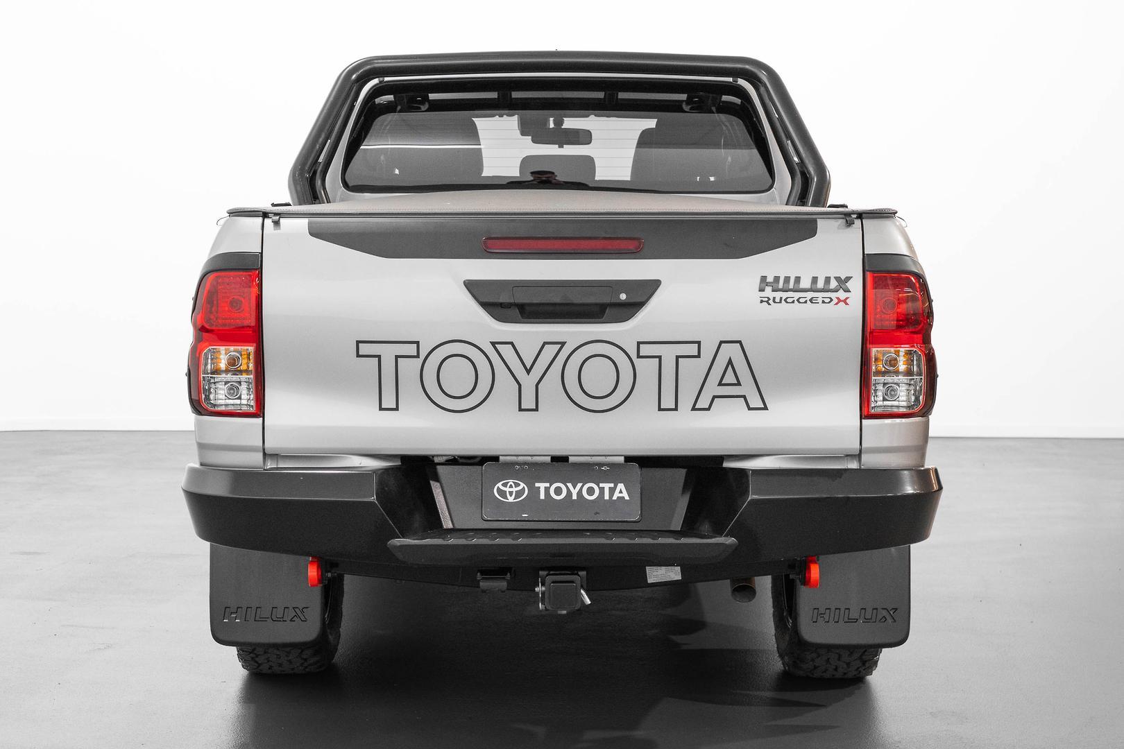 2019 Toyota Hilux Rugged X in Silver