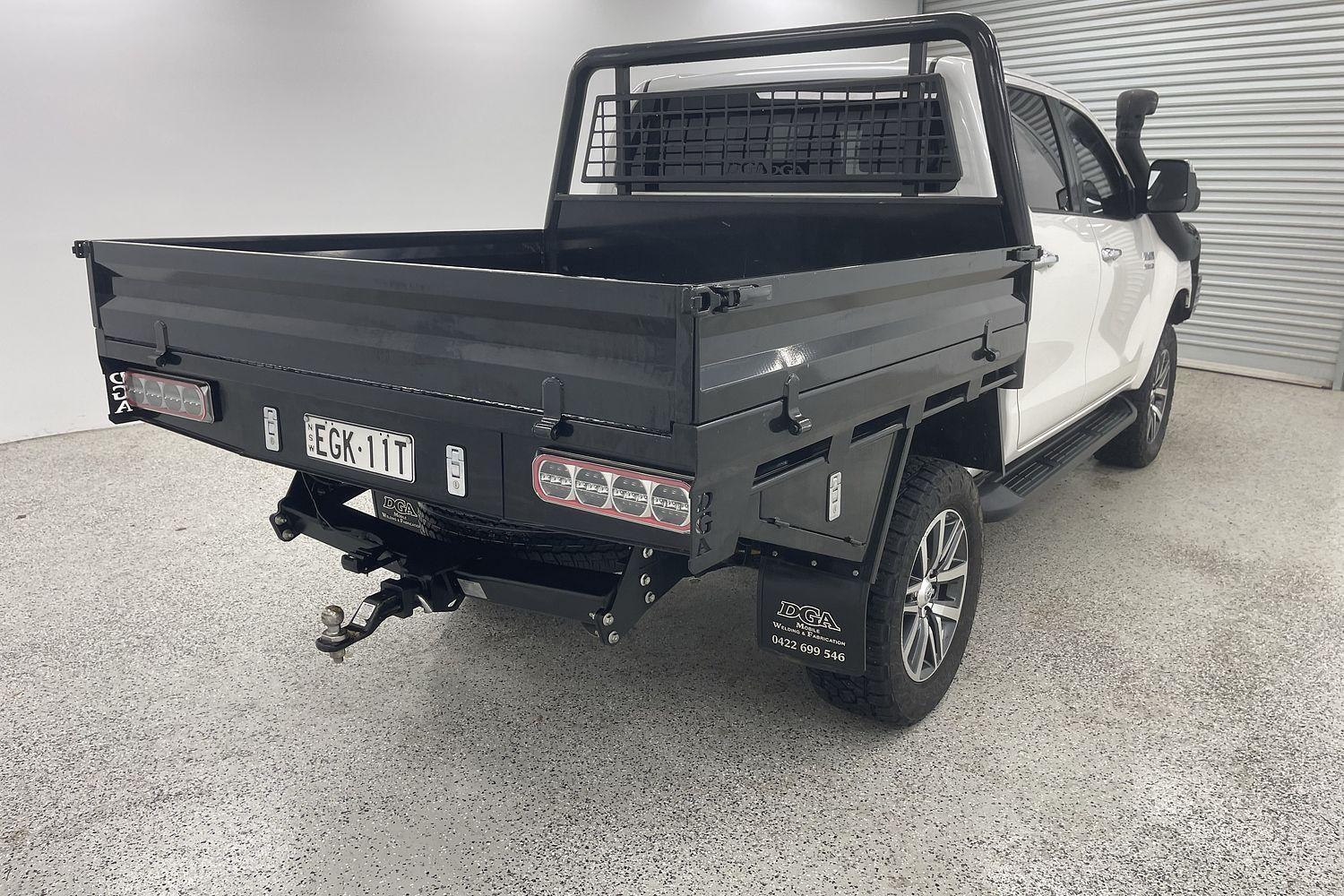 2020 Toyota Hilux SR5 in White