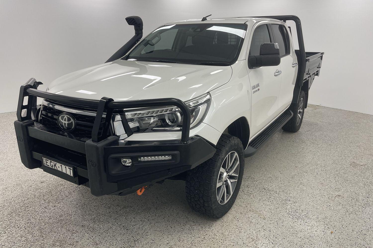 2020 Toyota Hilux SR5 in White