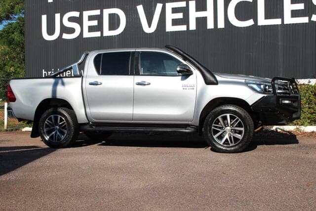 2016 Toyota Hilux SR5 in Silver
