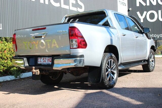 2016 Toyota Hilux SR5 in Silver