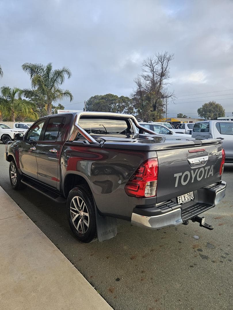 2016 Toyota Hilux SR5 in Silver