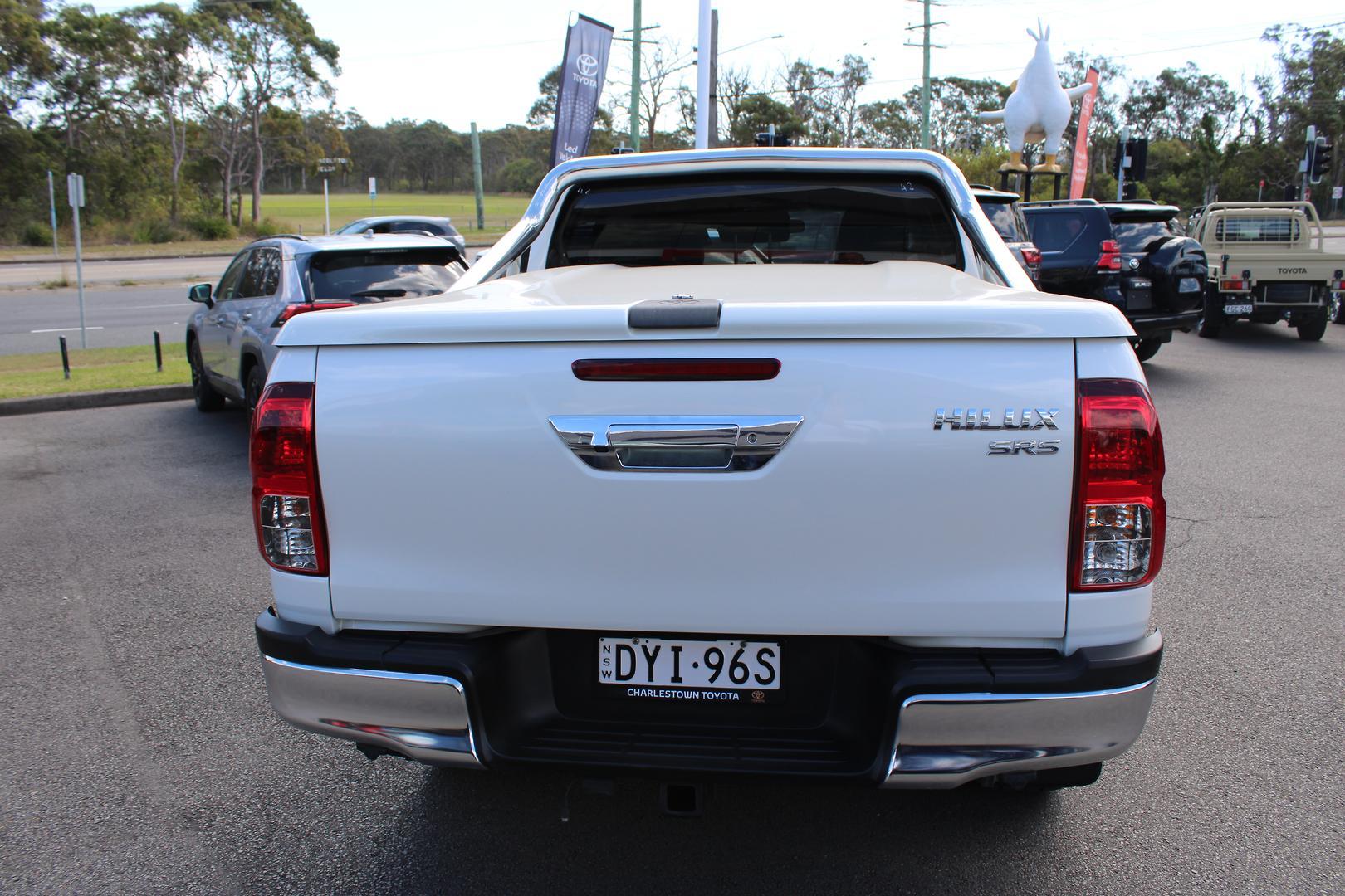 2018 Toyota Hilux SR5 in White