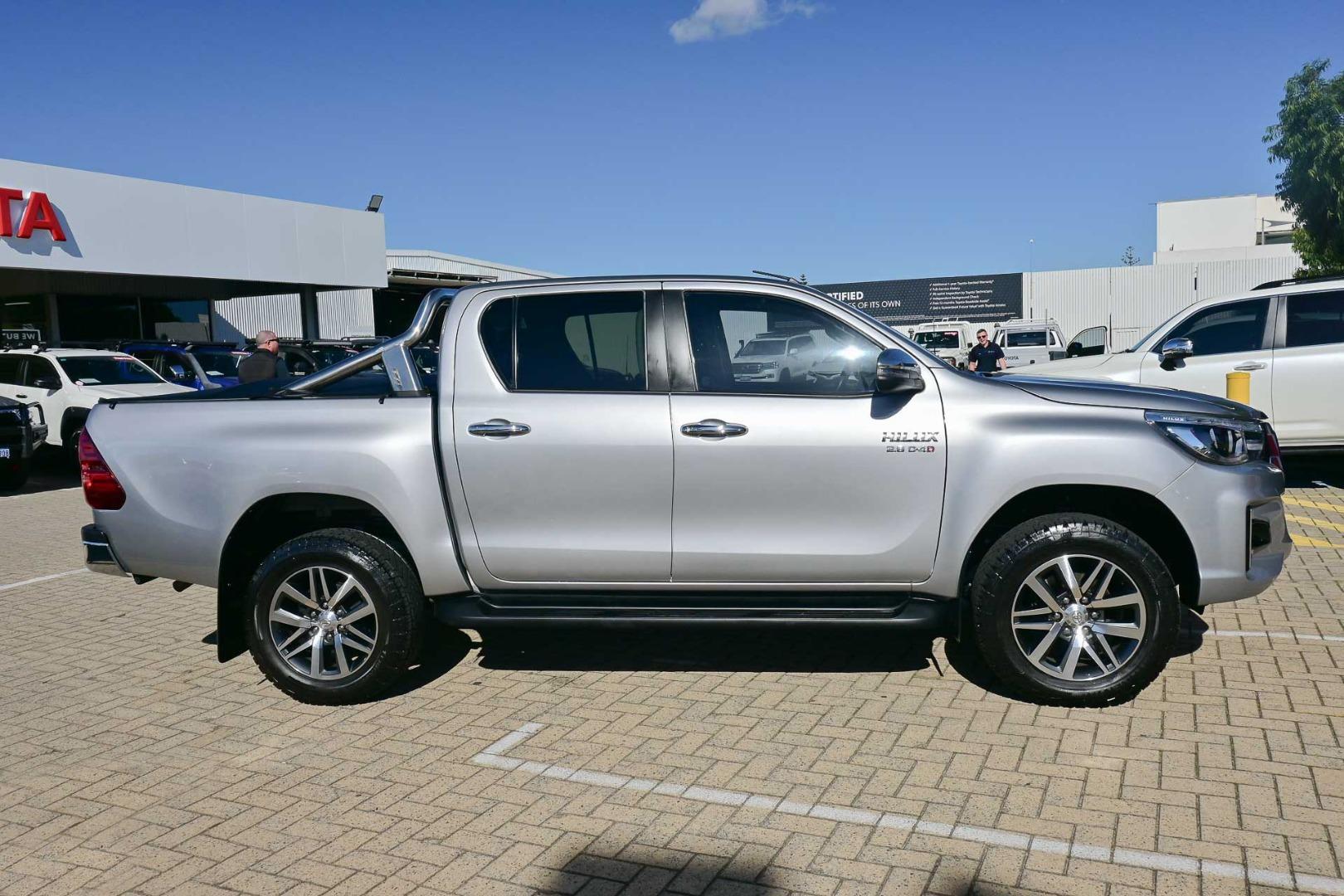 2020 Toyota Hilux SR5 in Silver