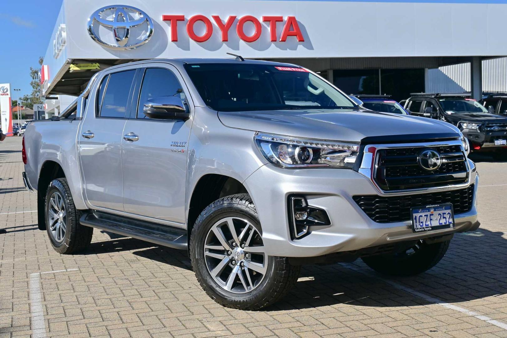 2020 Toyota Hilux SR5 in Silver