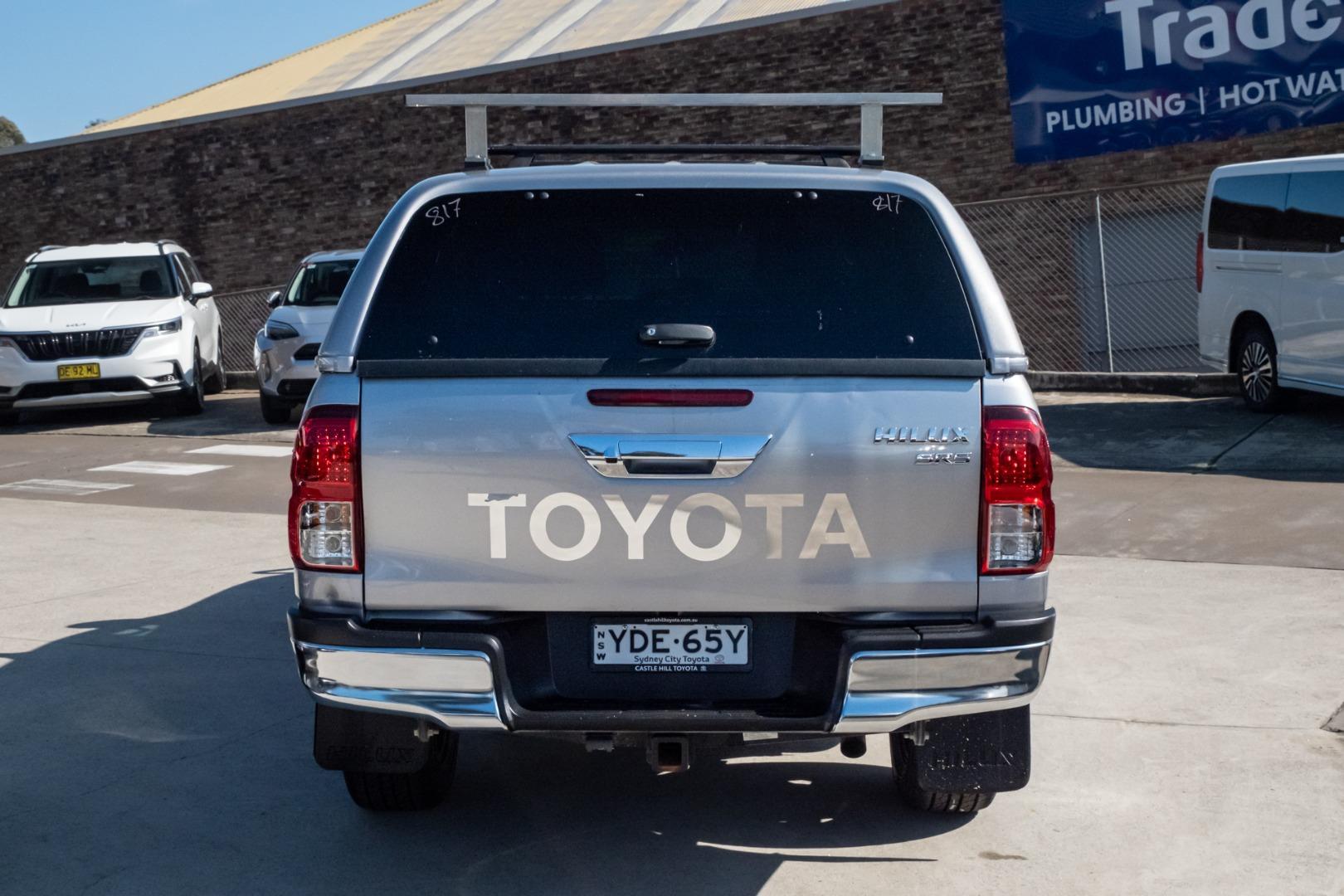 2015 Toyota Hilux SR5 in Silver