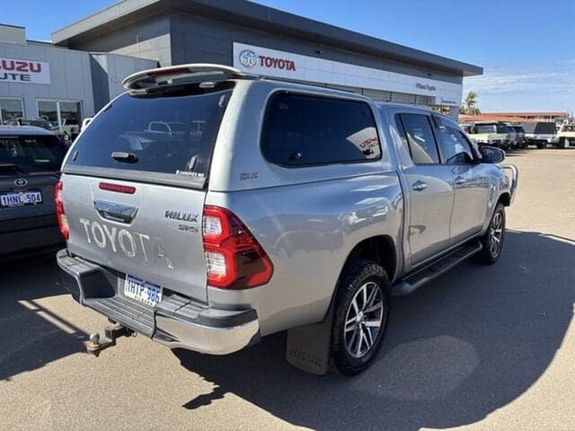 2016 Toyota Hilux SR5 in Silver