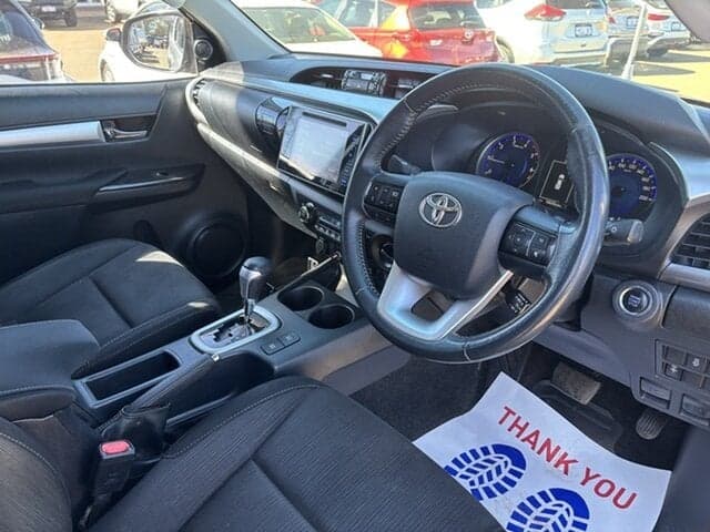 2016 Toyota Hilux SR5 in Silver
