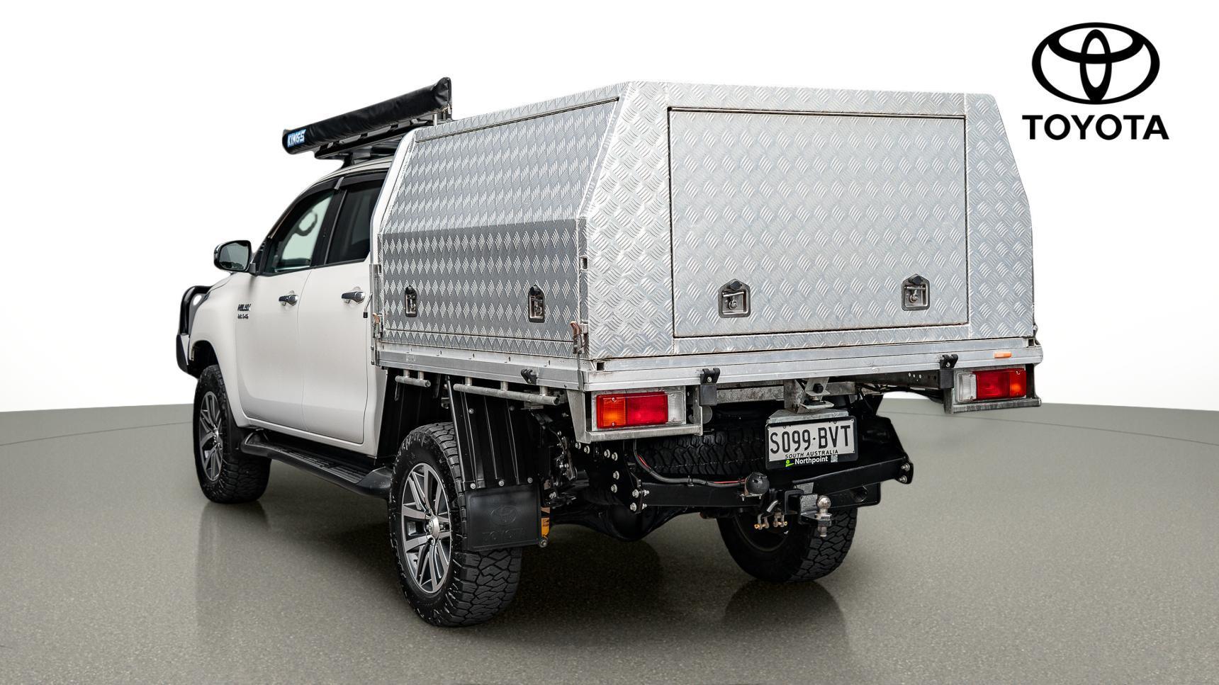 2018 Toyota Hilux SR in White
