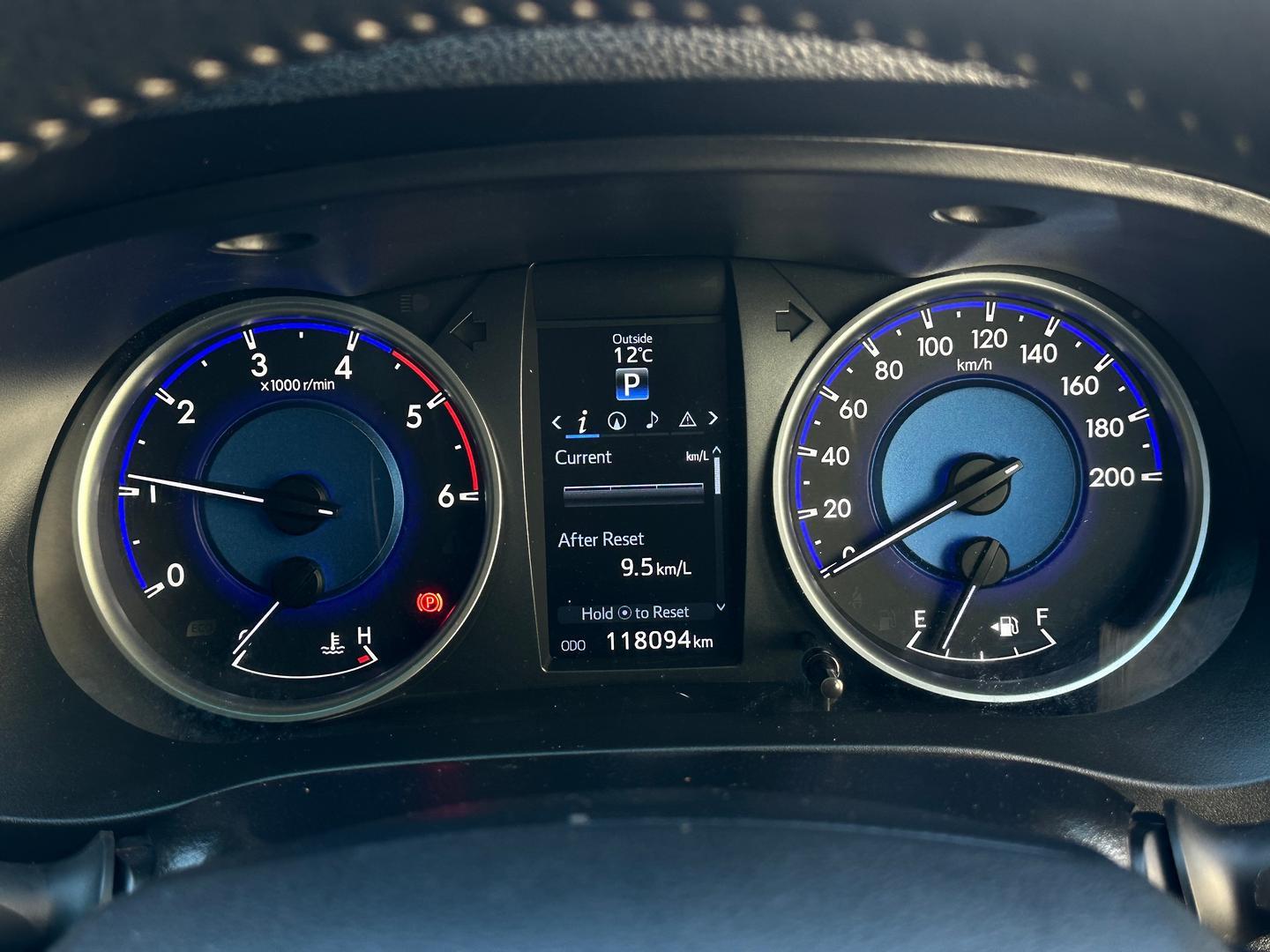 2018 Toyota Hilux SR5 in Silver