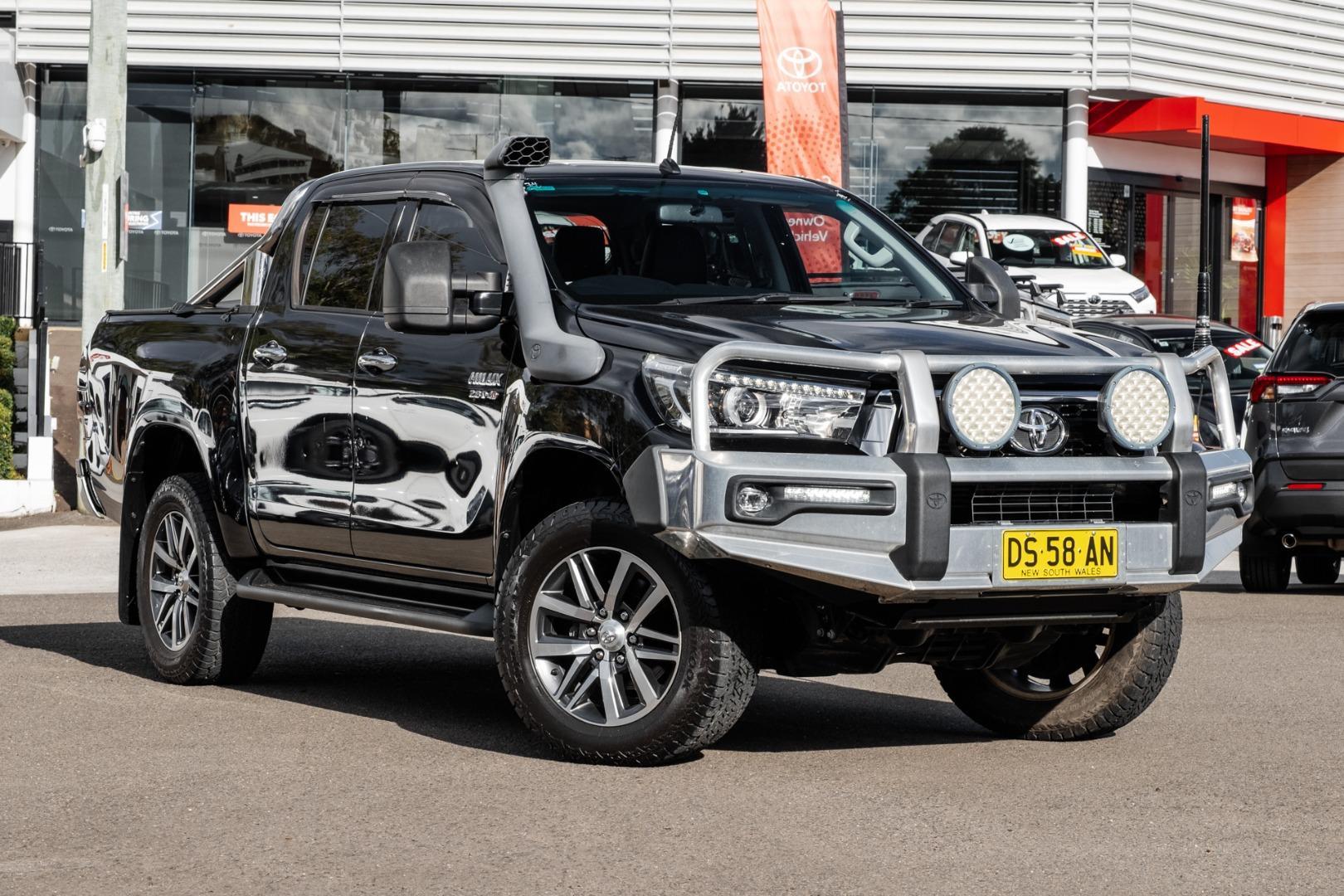 2018 Toyota Hilux SR5 in Black