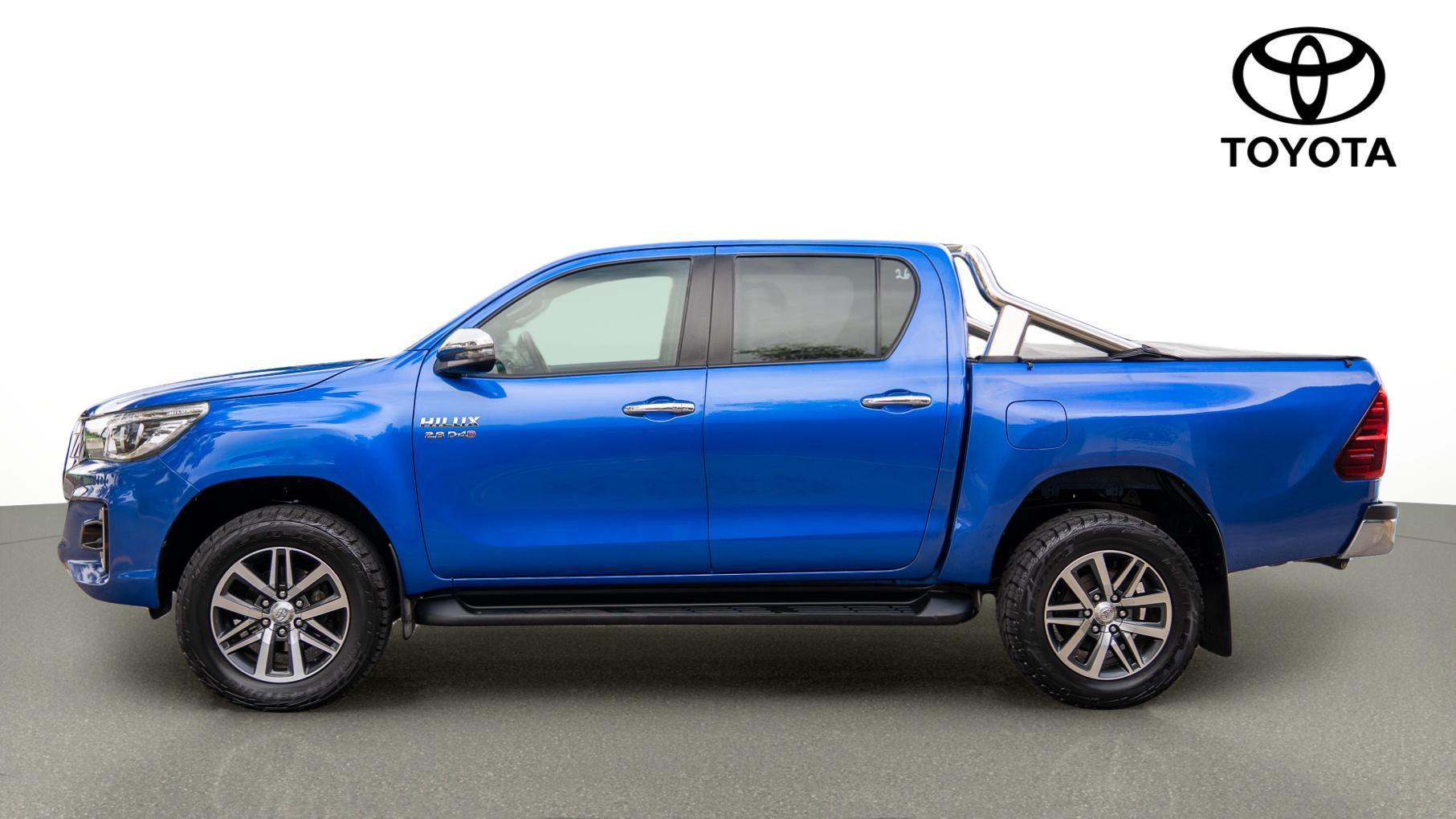 2019 Toyota Hilux SR5 in Blue