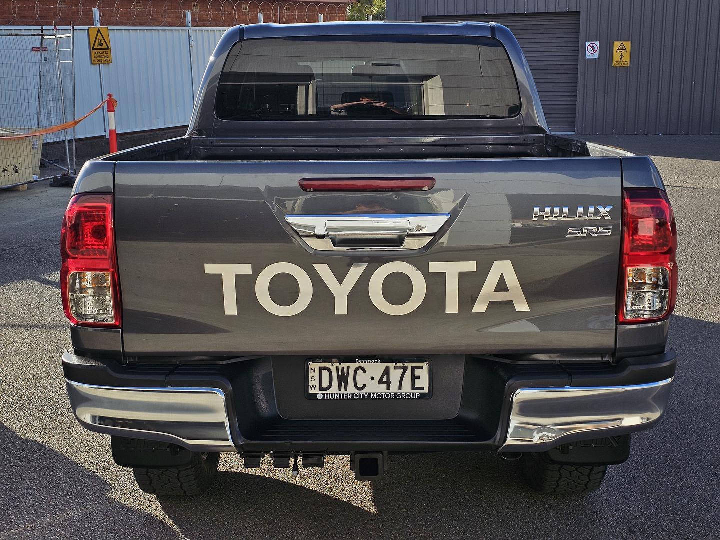 2018 Toyota Hilux SR5 in Silver