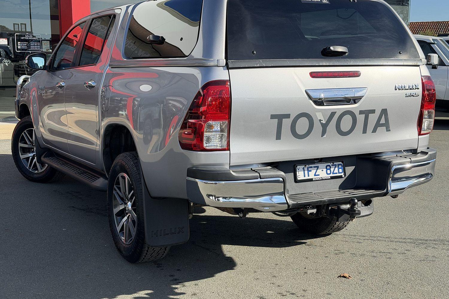 2016 Toyota Hilux SR5 in Silver