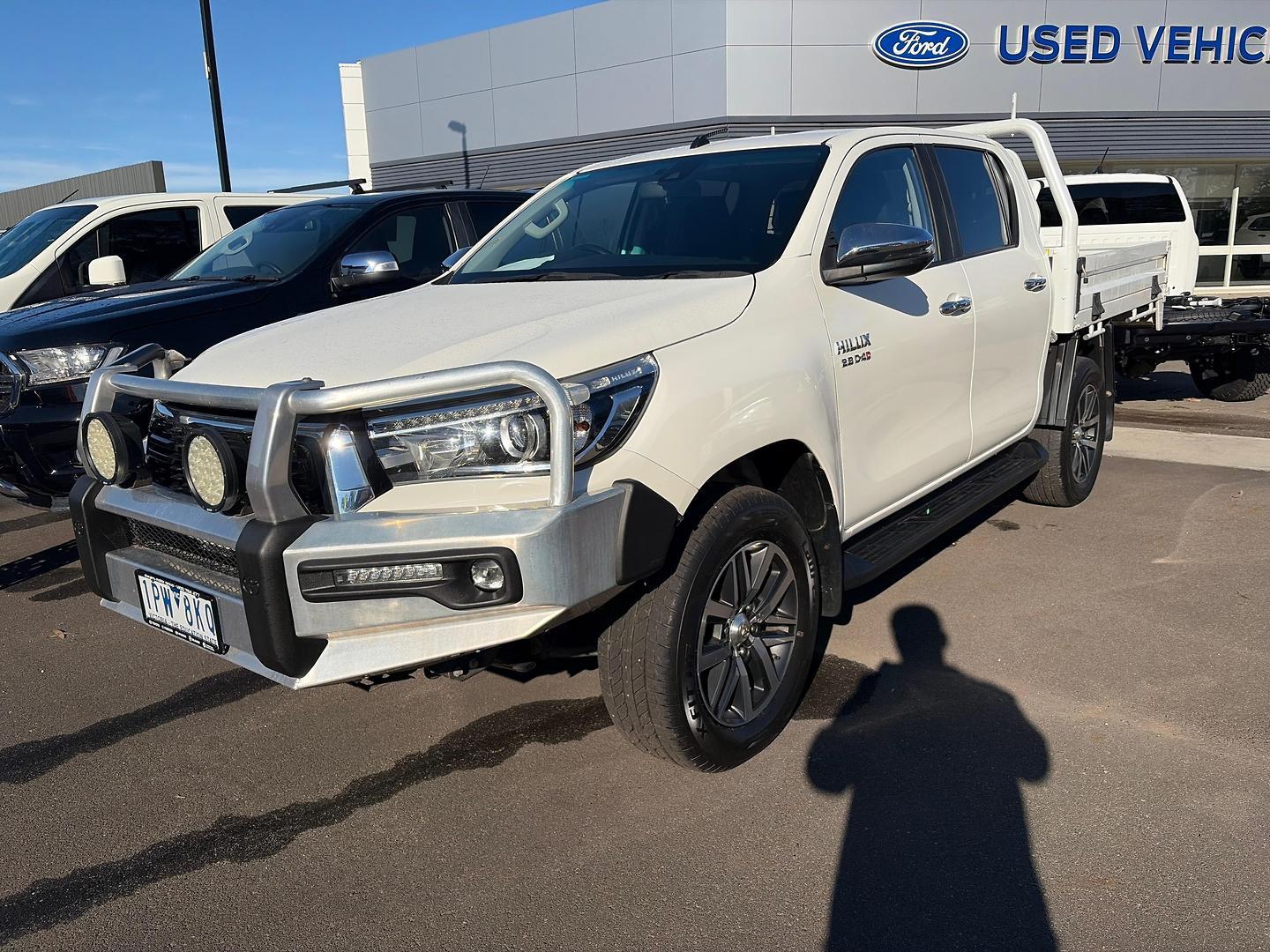 2019 Toyota Hilux SR5 in White