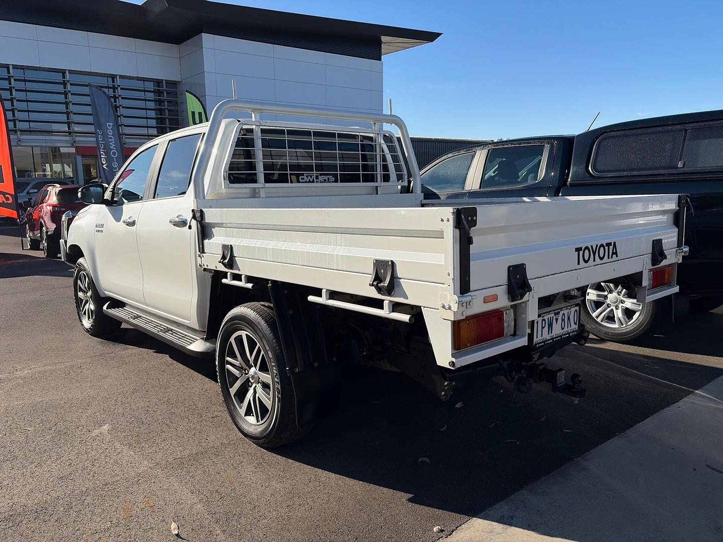 2019 Toyota Hilux SR5 in White
