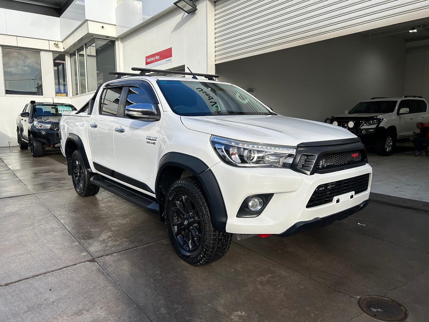 2017 Toyota Hilux SR5 in White