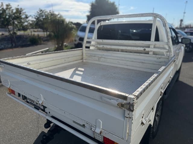 2017 Toyota Hilux SR5 in White