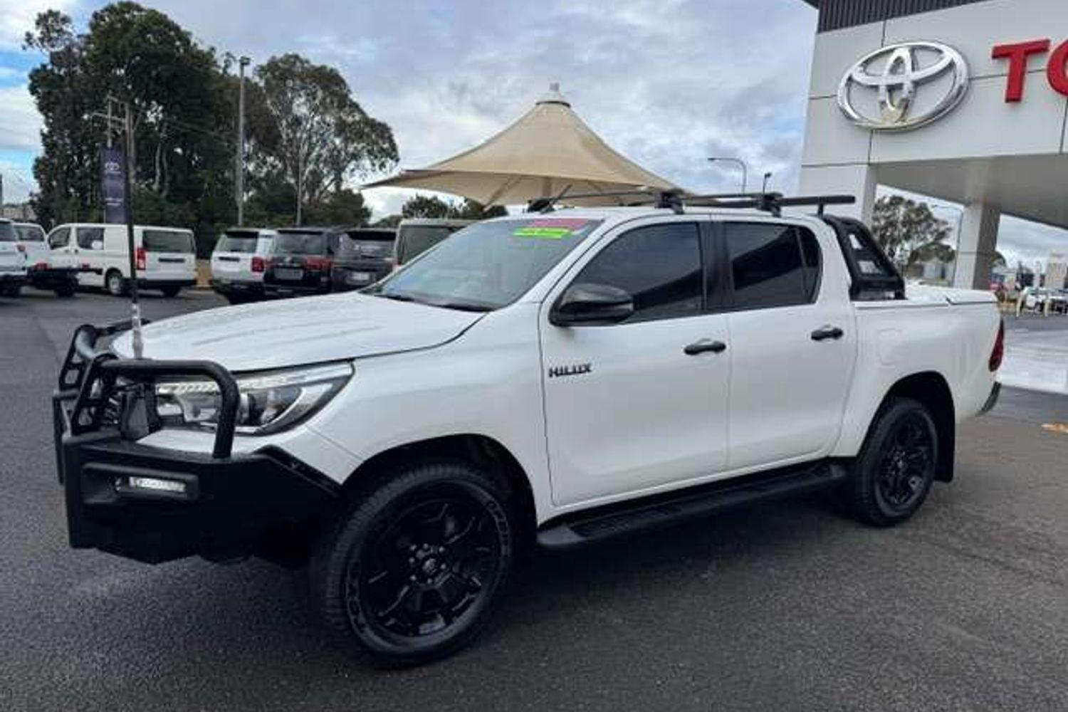 2018 Toyota Hilux Rogue in White