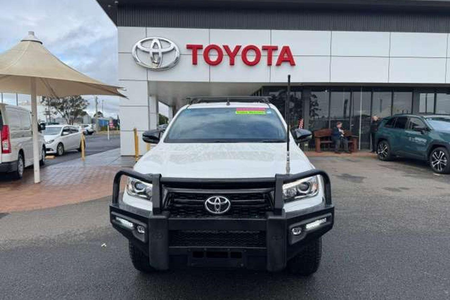 2018 Toyota Hilux Rogue in White