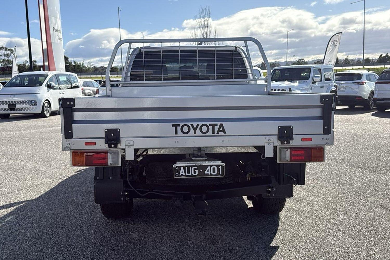 2018 Toyota Hilux SR5 in Silver
