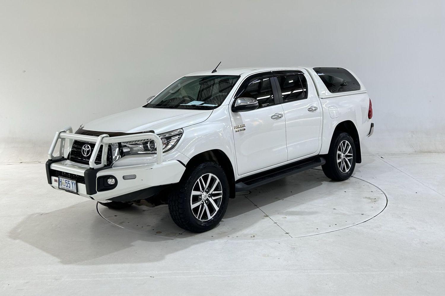 2018 Toyota Hilux SR5 in White