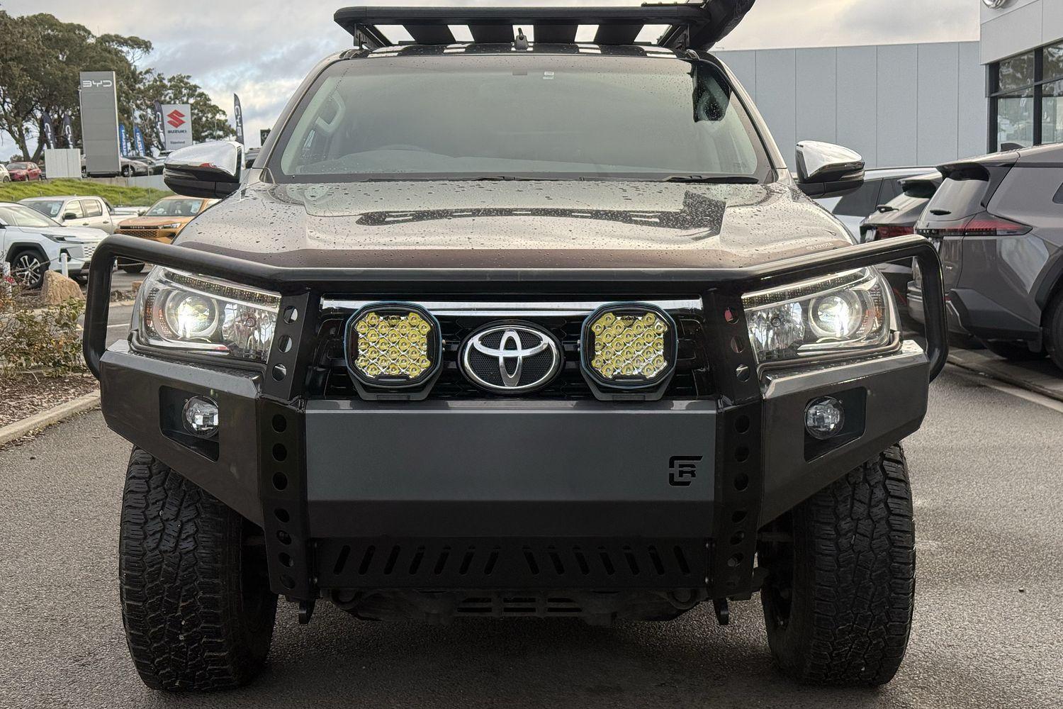 2018 Toyota Hilux SR5 in Silver