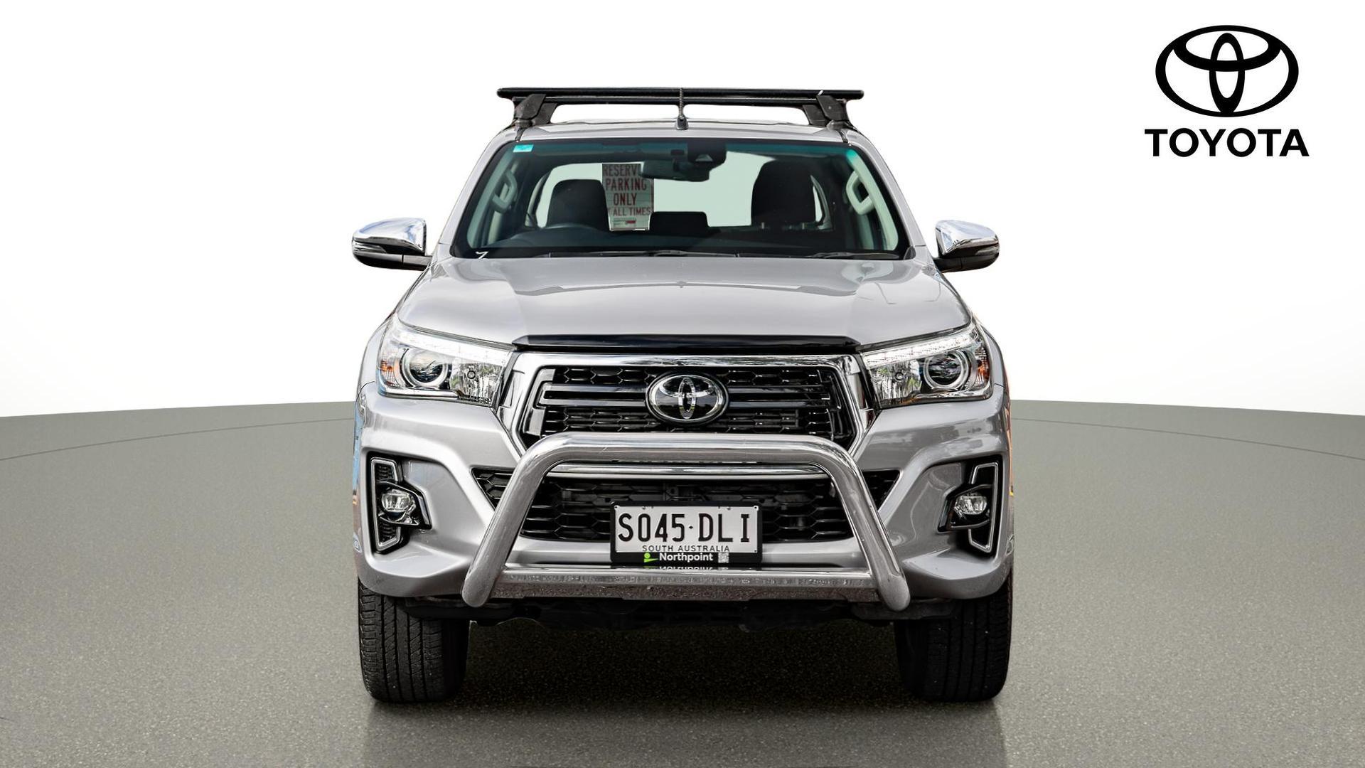 2020 Toyota Hilux SR5 in Silver